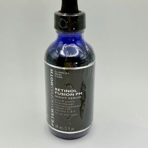Peter Thomas Roth Retinol Fusion PM Night Serum - Blue and Black